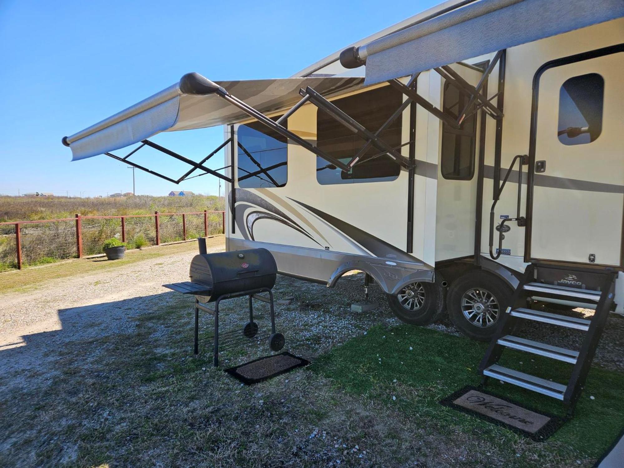 Hailey'S Beach-N-Bay Rv Resort Gilchrist Eksteriør bilde