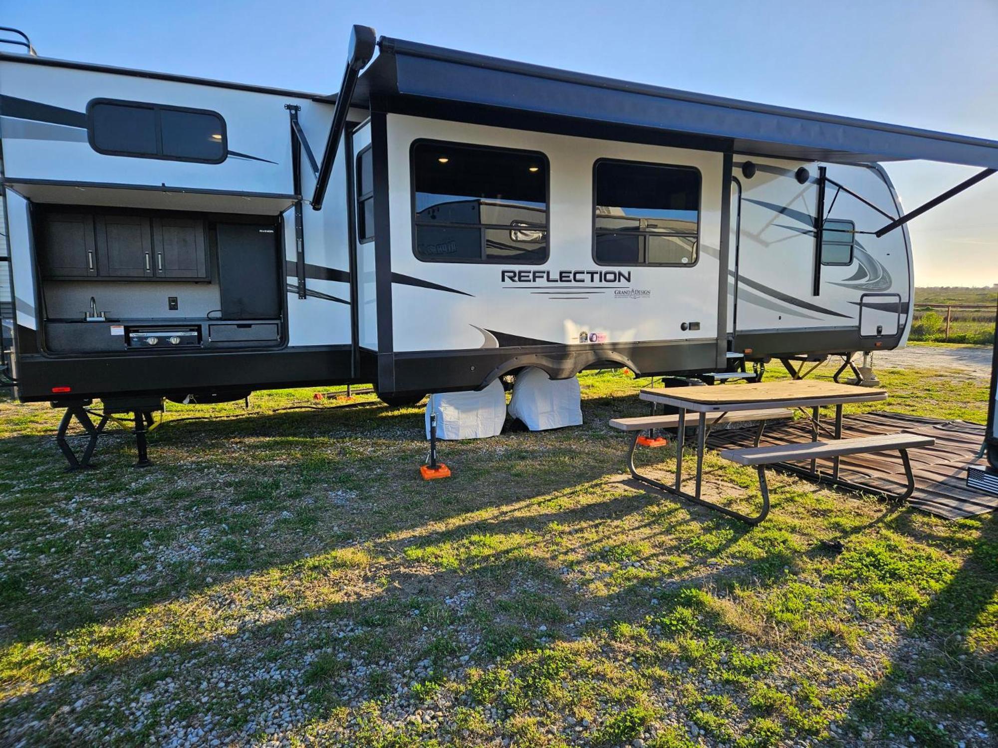 Hailey'S Beach-N-Bay Rv Resort Gilchrist Eksteriør bilde