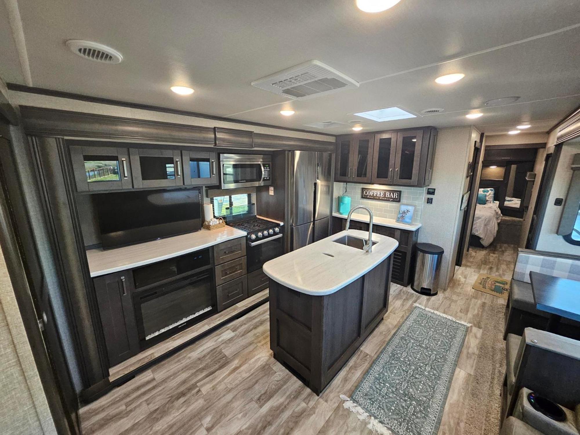 Hailey'S Beach-N-Bay Rv Resort Gilchrist Eksteriør bilde