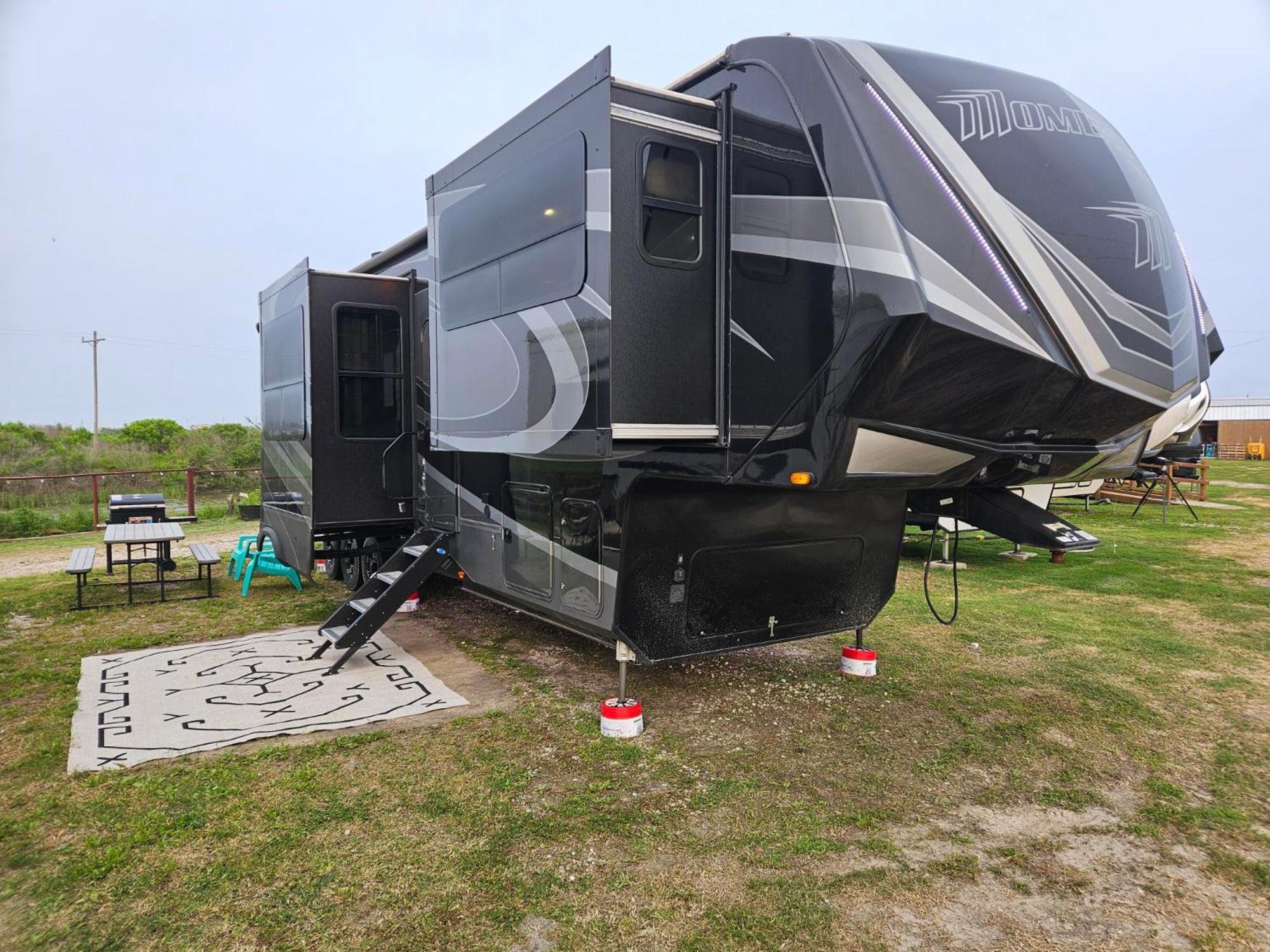 Hailey'S Beach-N-Bay Rv Resort Gilchrist Eksteriør bilde