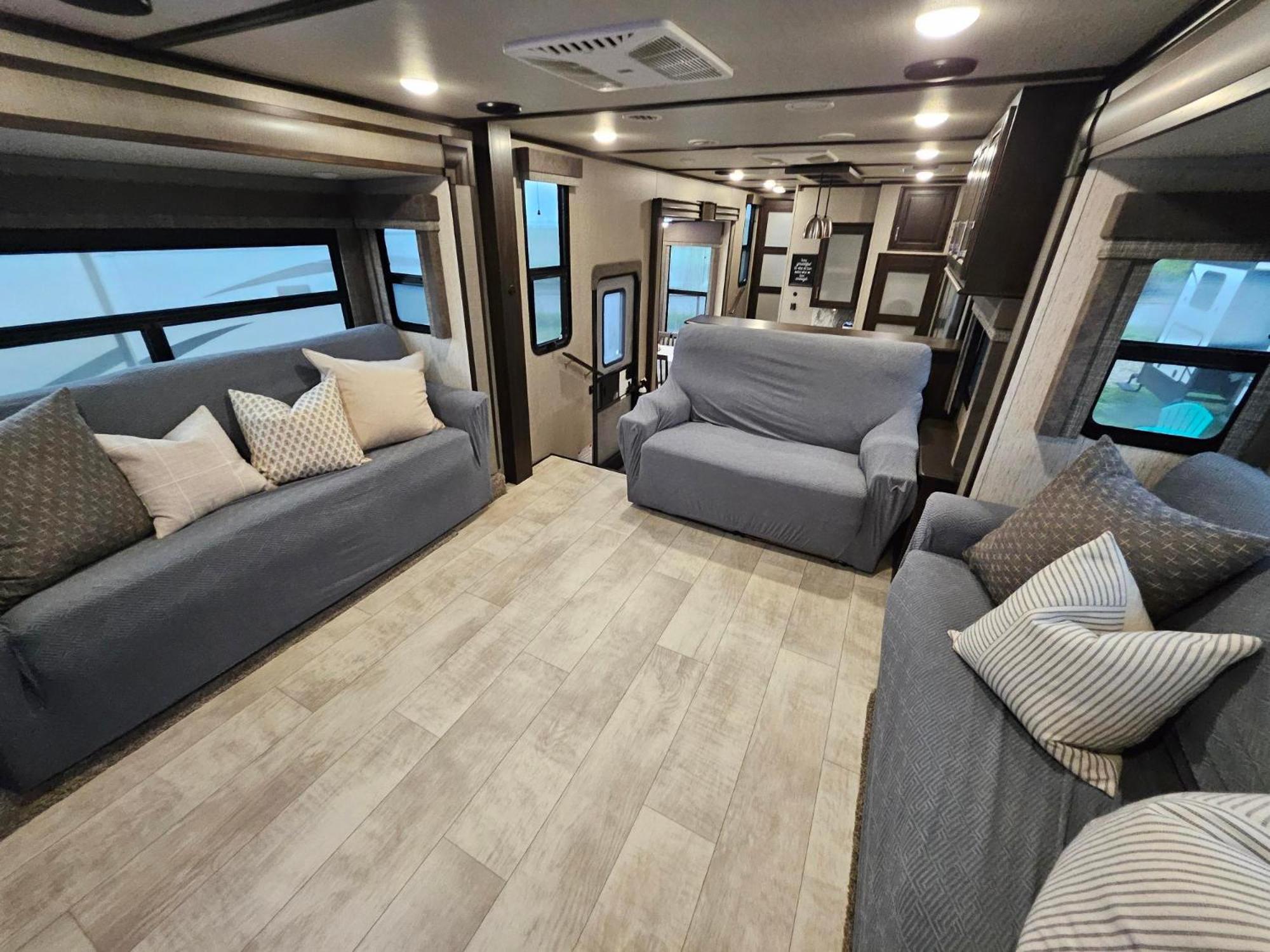 Hailey'S Beach-N-Bay Rv Resort Gilchrist Eksteriør bilde