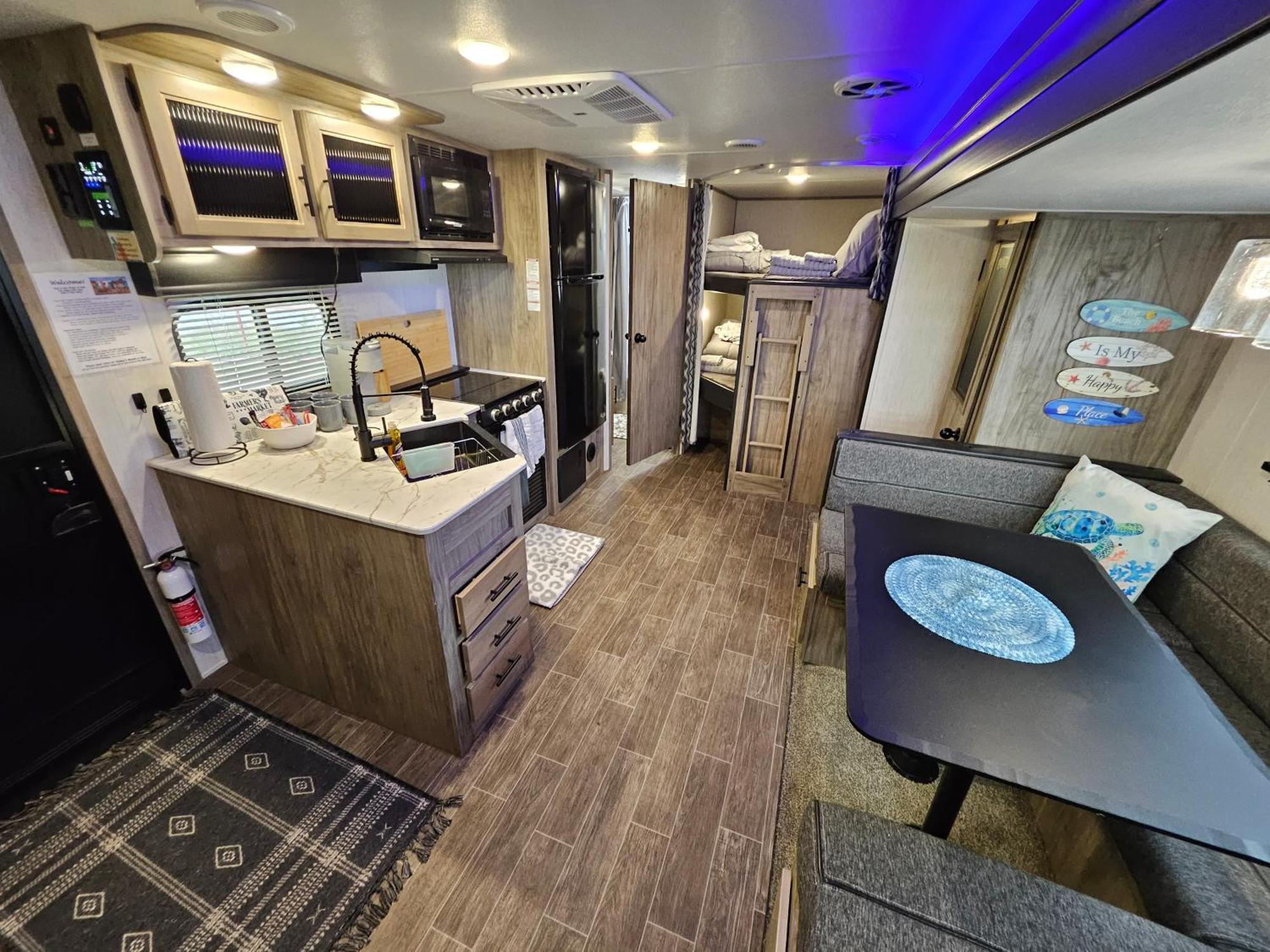 Hailey'S Beach-N-Bay Rv Resort Gilchrist Eksteriør bilde